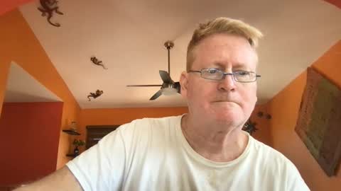 Hola online show from February 25, 4:54 pm