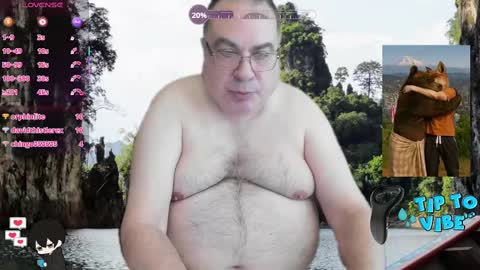 Snapshot of tomaz62a chatting on September 28, 12:41 am Tomaz62a online show from September 28, 12:41 am
