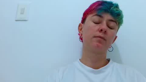 Blue online show from November 11, 2:25 am