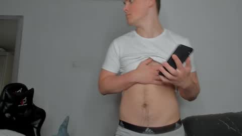 tomboysexy_ online show from May 16, 12:59 pm