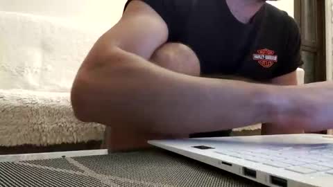 tomgas02 online show from November 14, 5:15 pm