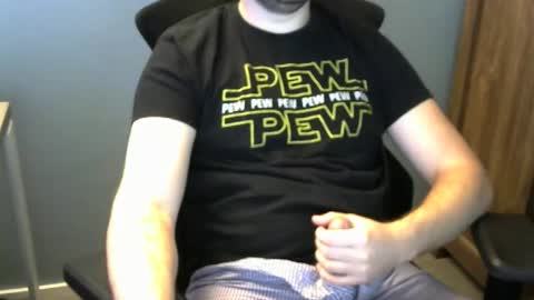 tomin3m online show from February 9, 5:05 pm