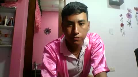 Snapshot of tomm_kors chatting on October 20, 3:55 am tomm online show from October 20, 3:55 am