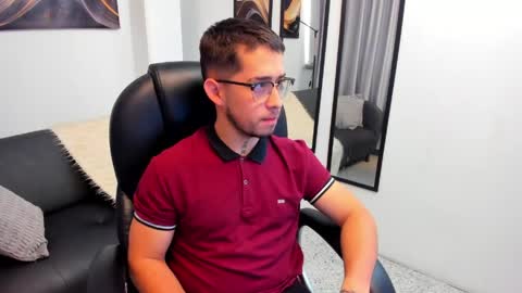 tommas_johnson online show from May 21, 12:11 pm