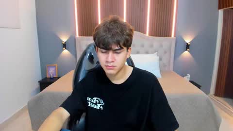 Tommy  online show from October 2, 4:00 am