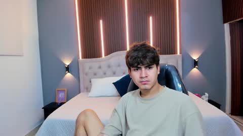 Tommy  online show from December 16, 3:24 am