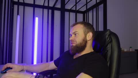  tommy burnzzz  online show from January 25, 9:36 am