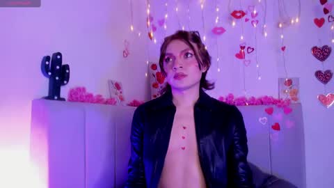 tommy_lovee online show from September 17, 5:11 am