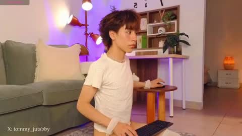 Tommy Foxboy online show from June 17, 11:32 pm