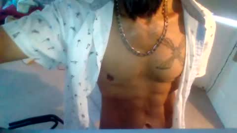 tommy tee online show from June 30, 11:20 am