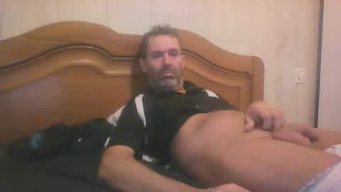 Snapshot of tonio358965 chatting on September 10, 6:53 pm tonio358965 online show from September 10, 6:53 pm