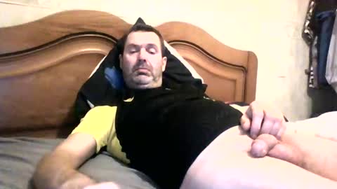 Snapshot of tonio358965 chatting on December 22, 7:10 pm tonio358965 online show from December 22, 7:10 pm