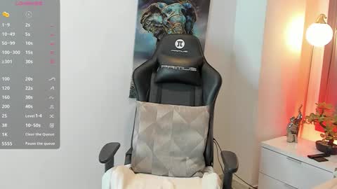 tony_petrov online show from December 17, 3:02 am