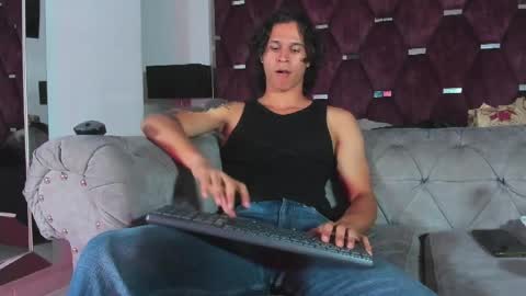 Tony Benedetti online show from May 13, 10:30 pm