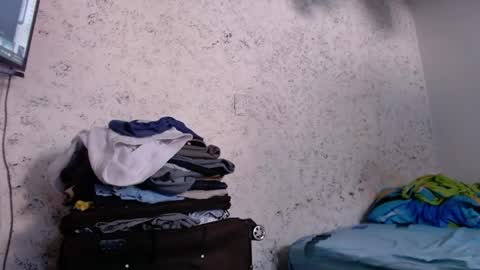 tonydesire_ online show from April 25, 3:53 pm