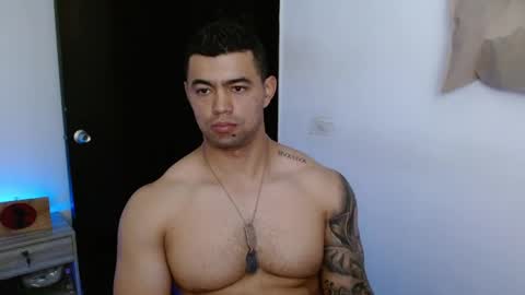 Snapshot of tonyking21 chatting on December 16, 11:50 pm ANTONY online show from December 16, 11:50 pm