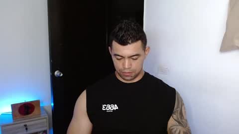 Snapshot of tonyking21 chatting on December 2, 2:13 am ANTONY online show from December 2, 2:13 am