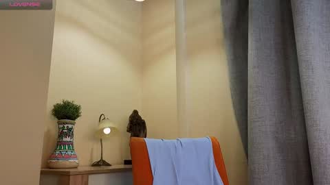 Hey hey Im Megan Pvt open. Im very glad to see you here online show from February 8, 6:12 am