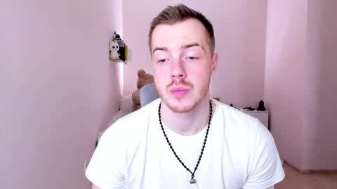 Snapshot of toohornyserj chatting on February 14, 10:14 pm toohornyserj online show from February 14, 10:14 pm