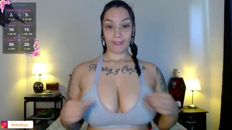 toothyy online show from December 2, 12:25 pm