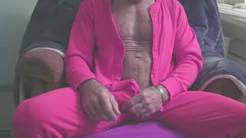 Snapshot of topfortwinks chatting on December 25, 5:26 pm topfortwinks online show from December 25, 5:26 pm