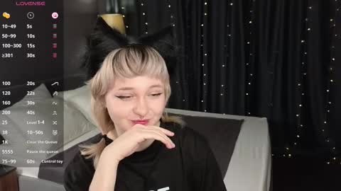 Tori online show from November 20, 12:31 am