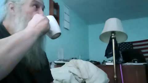 totallyawesome_65 online show from January 15, 2:26 pm