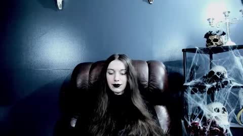 toxicdomme online show from March 10, 8:35 pm