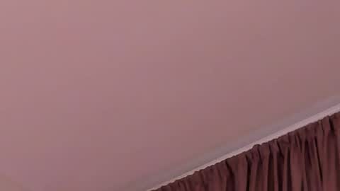 Snapshot of tracy_tay1or chatting on March 7, 6:35 am Tracy GMT2 Mon 3 AM - 4 PM Tue 3 AM - 4 PM Wed 3 AM - 4 PM Thur 3 AM - 4 PM Fri 3 AM - 4 PM online show from March 7, 6:35 am