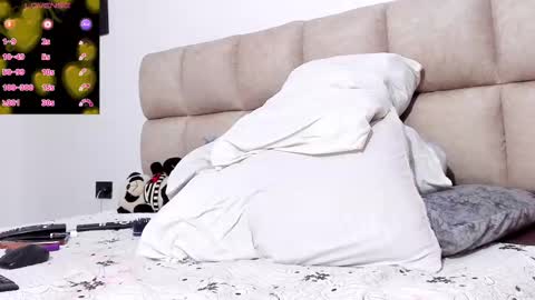 Daniela online show from March 5, 8:42 pm