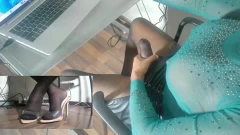 Sexy Selena 1203 online show from March 23, 4:34 pm