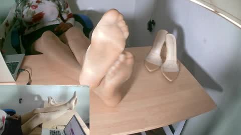 Sexy Selena 1203 online show from September 30, 3:33 pm