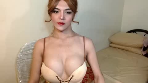 ARA CASTRO online show from November 24, 2:21 am