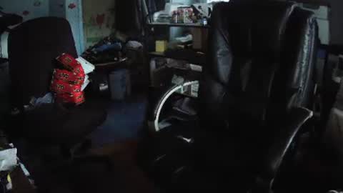 Snapshot of transmtfhello chatting on September 30, 9:25 pm Peter online show from September 30, 9:25 pm