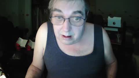 Snapshot of transmtfhello chatting on January 30, 11:02 pm Peter online show from January 30, 11:02 pm