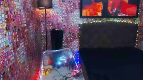 Snapshot of transplayfullolivia chatting on February 7, 6:13 pm KYLIE BELLA  TS online show from February 7, 6:13 pm