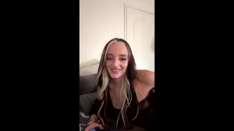 trashalina online show from April 25, 5:20 am