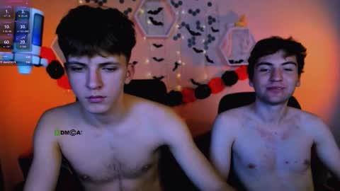 Travis online show from November 1, 9:36 pm