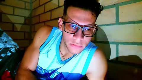 TRAVIS. online show from April 9, 12:33 pm