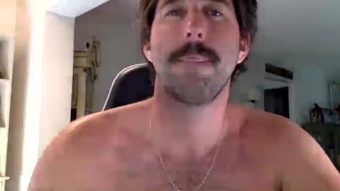 TravisKenn online show from September 29, 6:51 pm