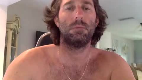 TravisKenn online show from February 25, 8:01 pm