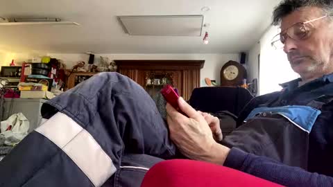 Snapshot of trebgeis1 chatting on February 17, 2:38 pm trebgeis1 online show from February 17, 2:38 pm