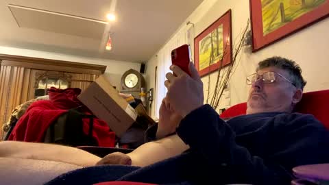 Snapshot of trebgeis1 chatting on March 1, 6:13 am trebgeis1 online show from March 1, 6:13 am