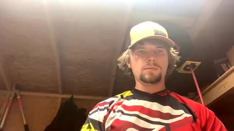 treeman817 online show from April 23, 7:48 pm