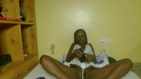 trey_queens online show from June 5, 12:21 pm