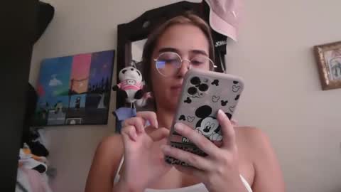 triana_bell online show from March 18, 5:30 pm