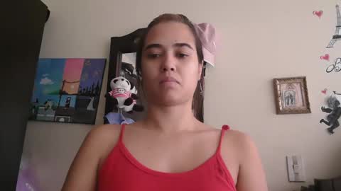 triana_bell online show from March 12, 4:33 pm