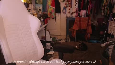 Cassie online show from February 3, 7:40 am