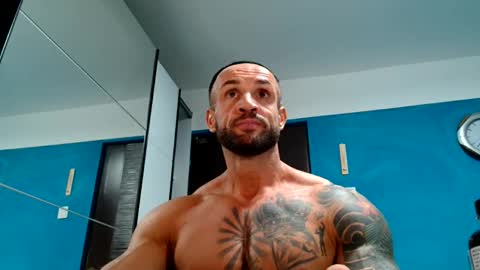 Snapshot of tridentmuscles chatting on September 17, 9:40 pm tridentmuscles online show from September 17, 9:40 pm