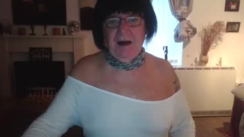 trinity1011 online show from December 12, 8:25 am